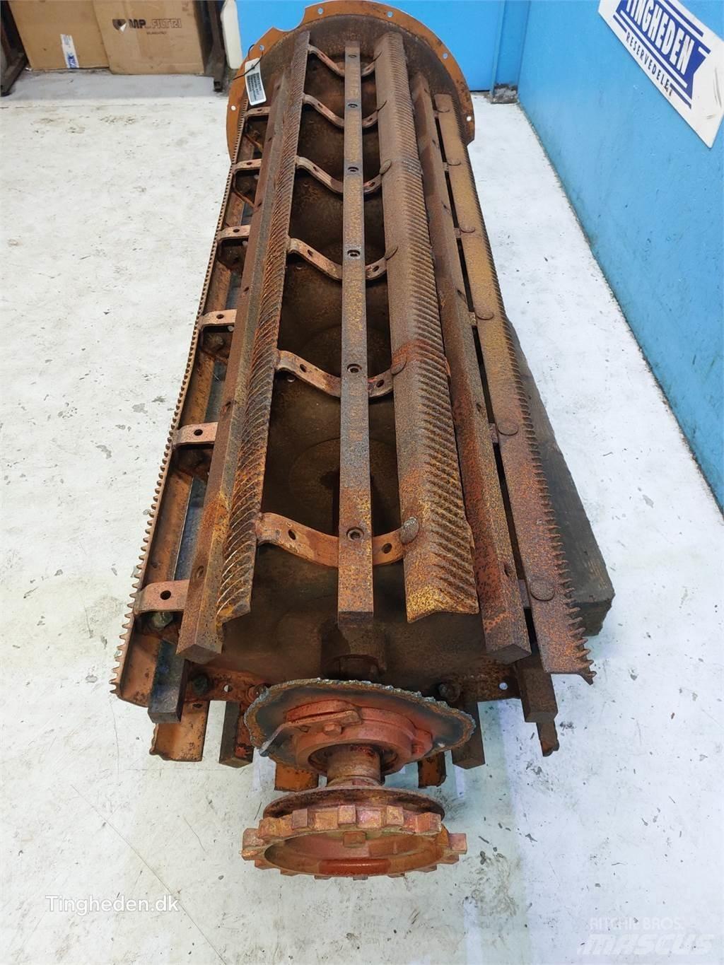 Laverda 627 Combine harvester accessories