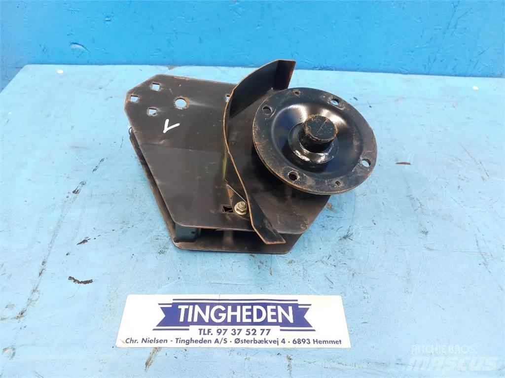 MacDon D60 Combine harvester accessories