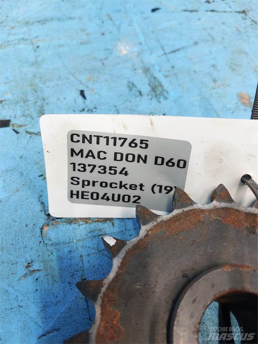 MacDon D60 Combine harvester accessories