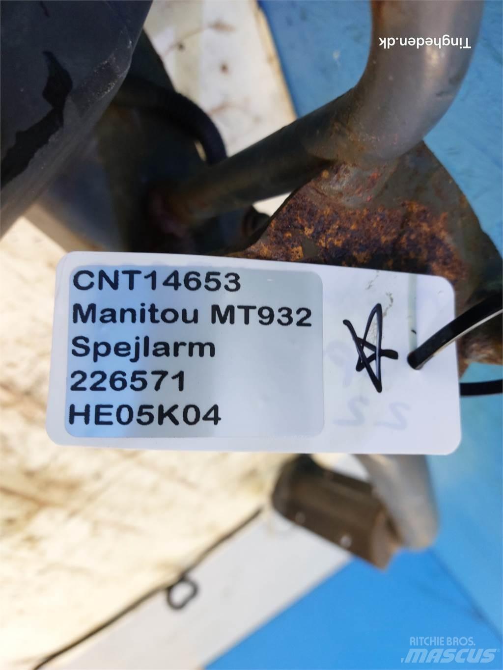 Manitou MT932 Screening buckets
