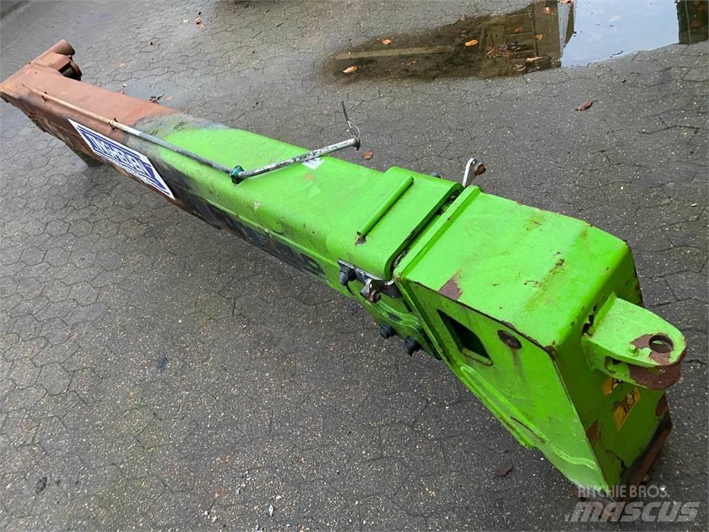 Merlo 25.6 Booms and arms