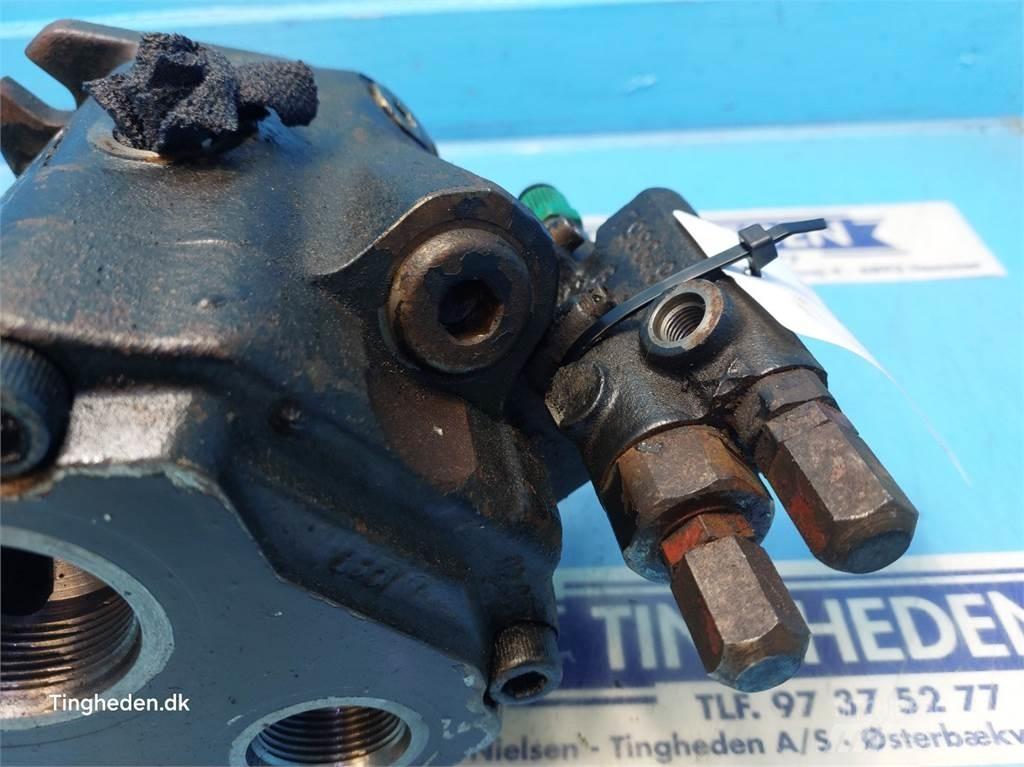 Merlo P33.7TX Hydraulics
