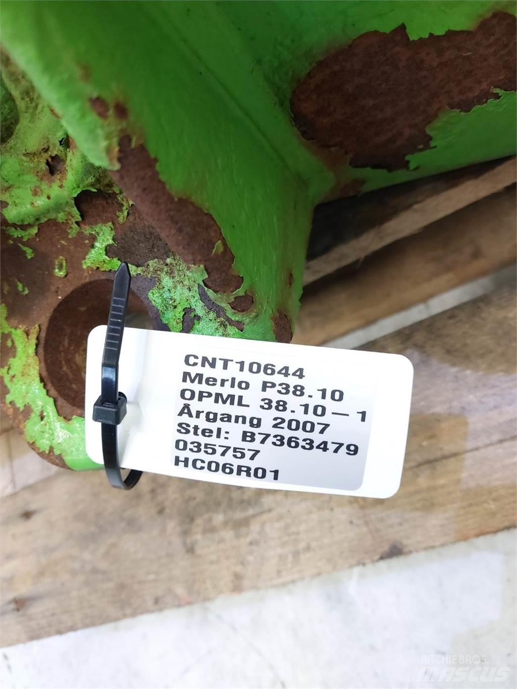 Merlo P38.10 Axles