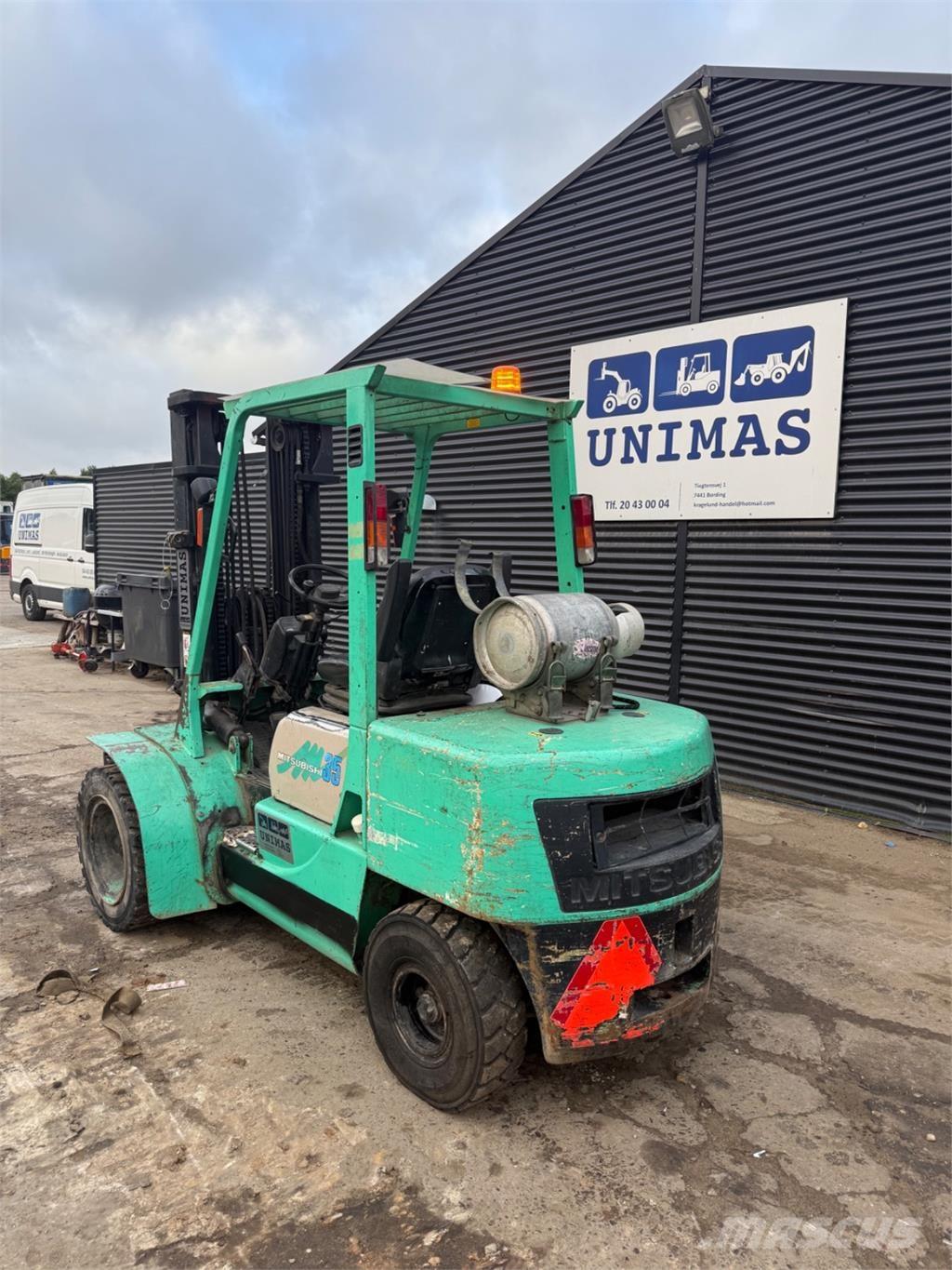 Mitsubishi FG35 LPG trucks