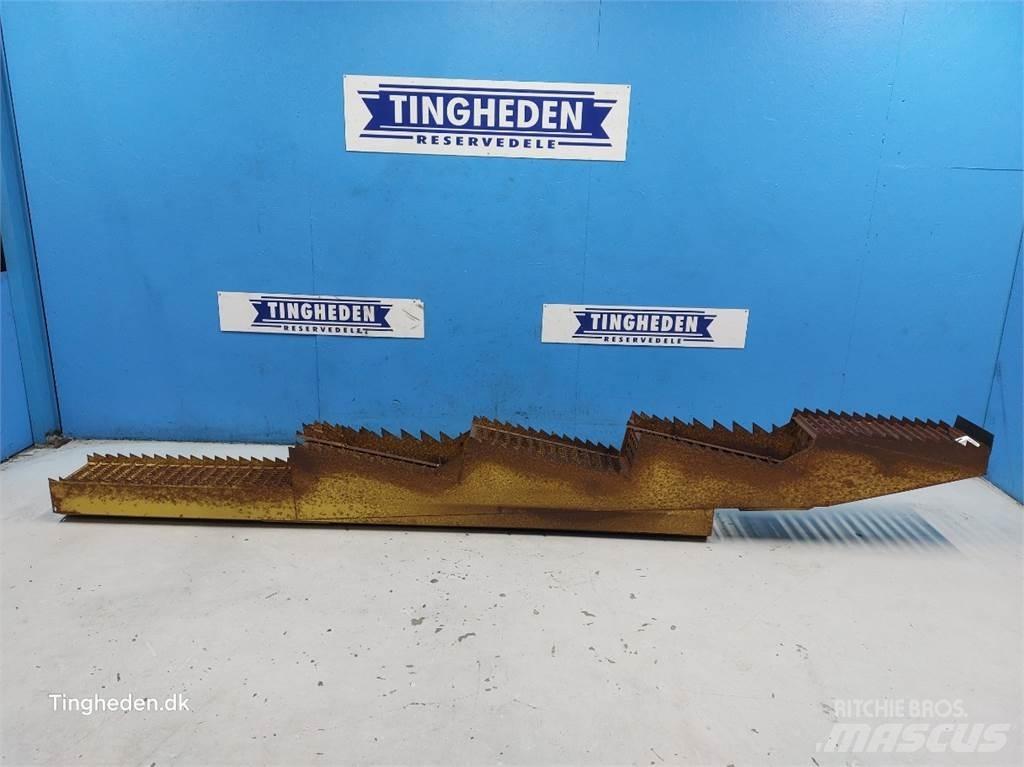 New Holland 1530 Combine harvester accessories