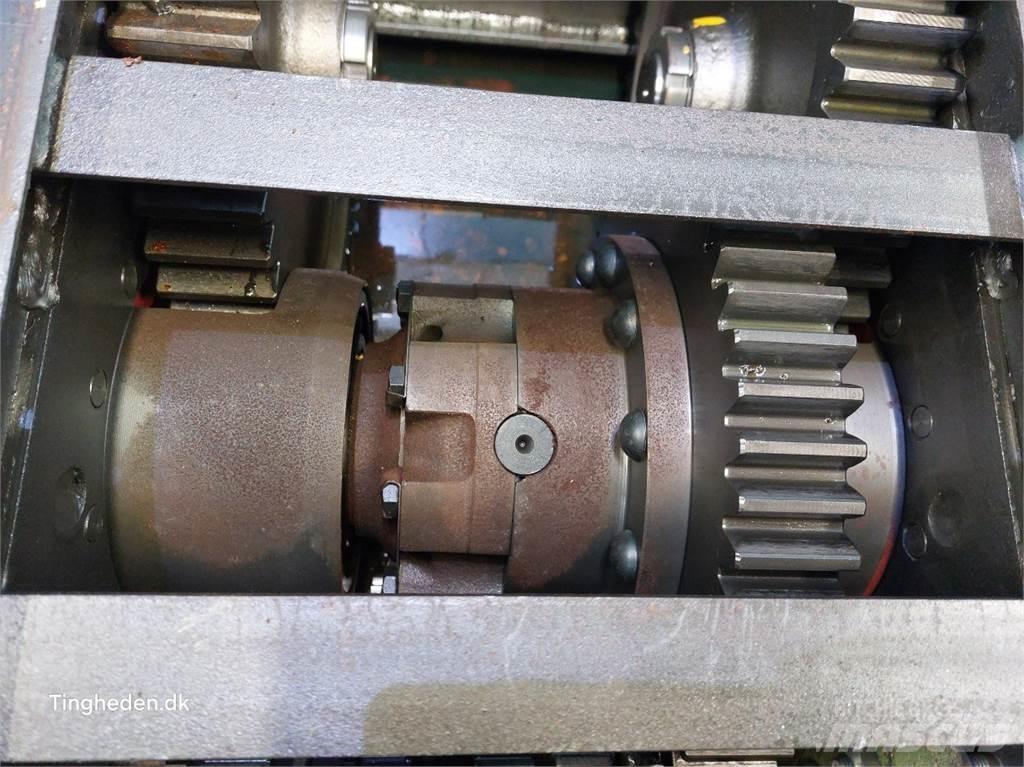New Holland 1540 Transmission
