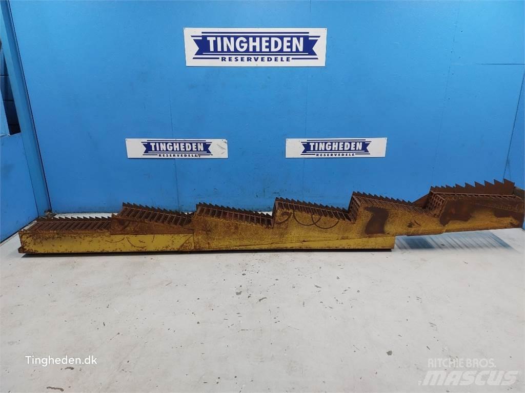 New Holland 1545 Combine harvester accessories