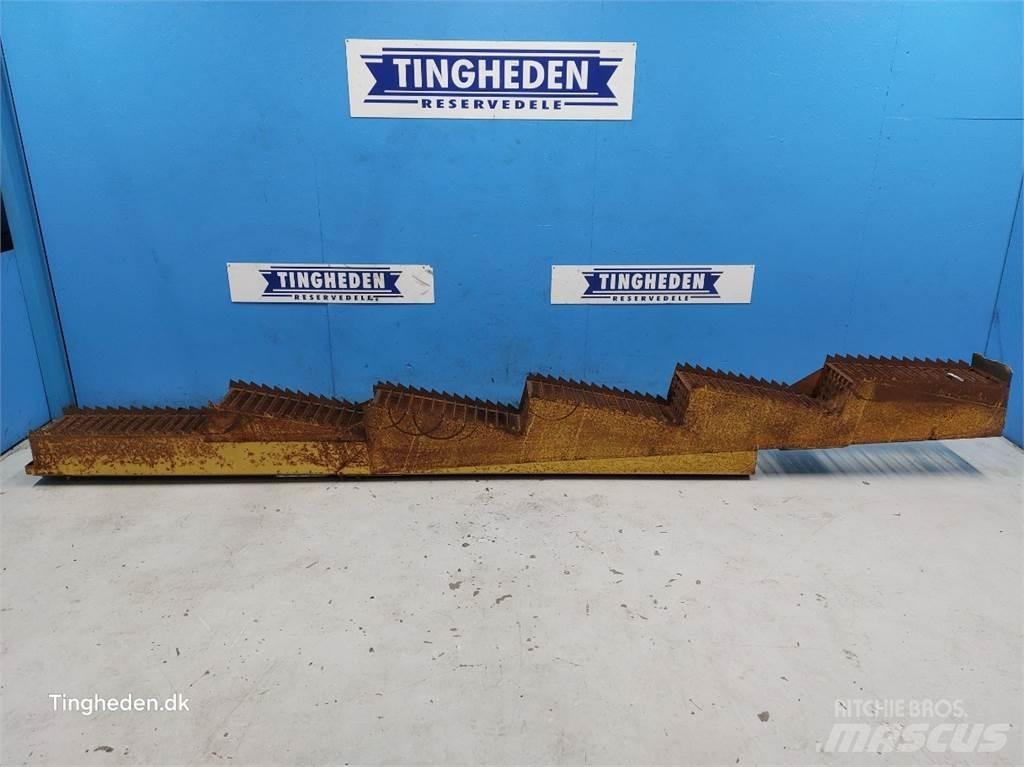 New Holland 1545 Combine harvester accessories
