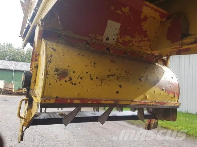 New Holland 1550 Combine harvester accessories