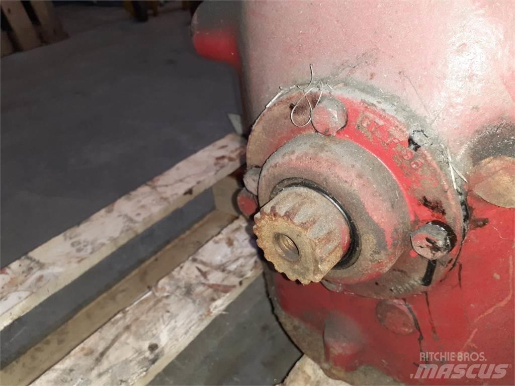 New Holland 370 Transmission