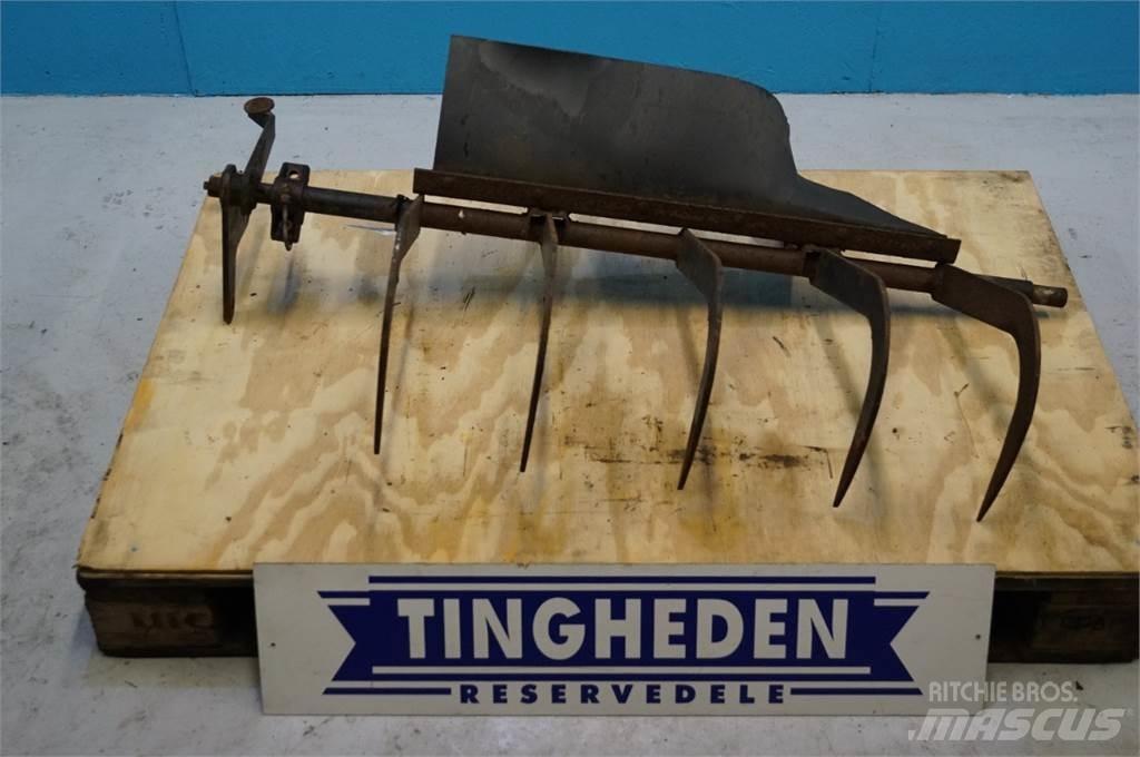 New Holland 4860 Bale clamps
