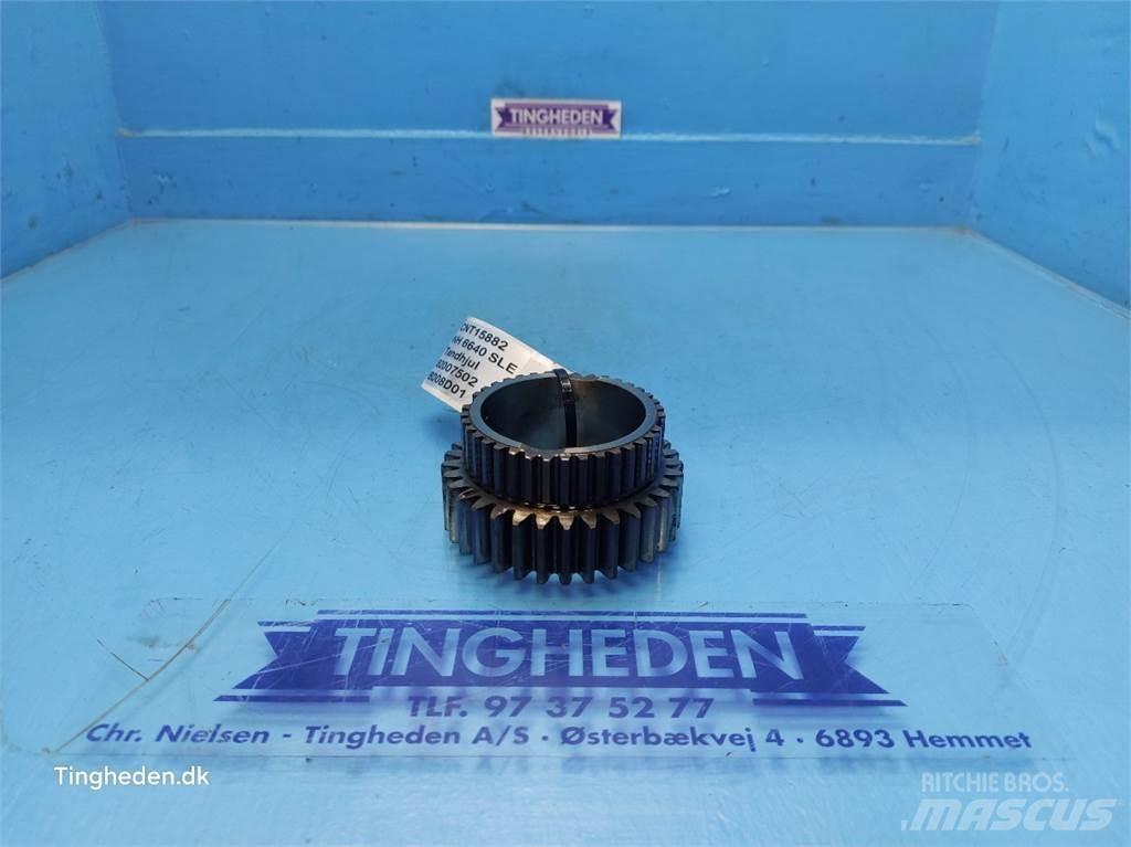 New Holland 6640 Transmission