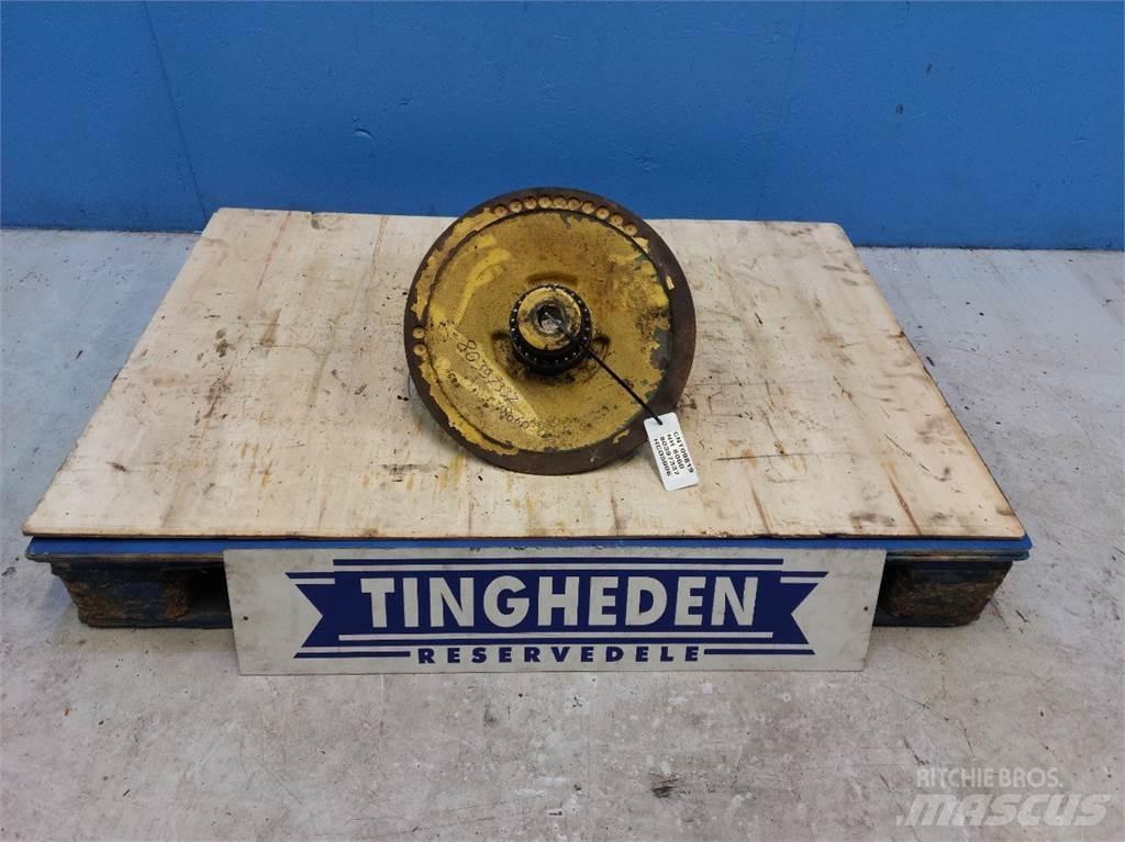 New Holland 8060 Farm machinery