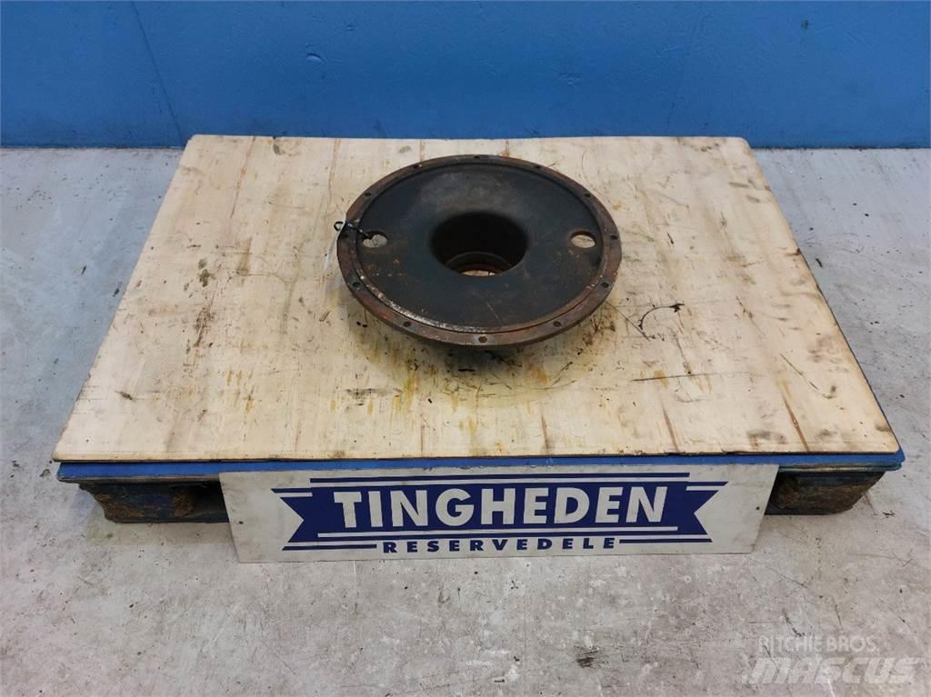 New Holland 8060 Farm machinery