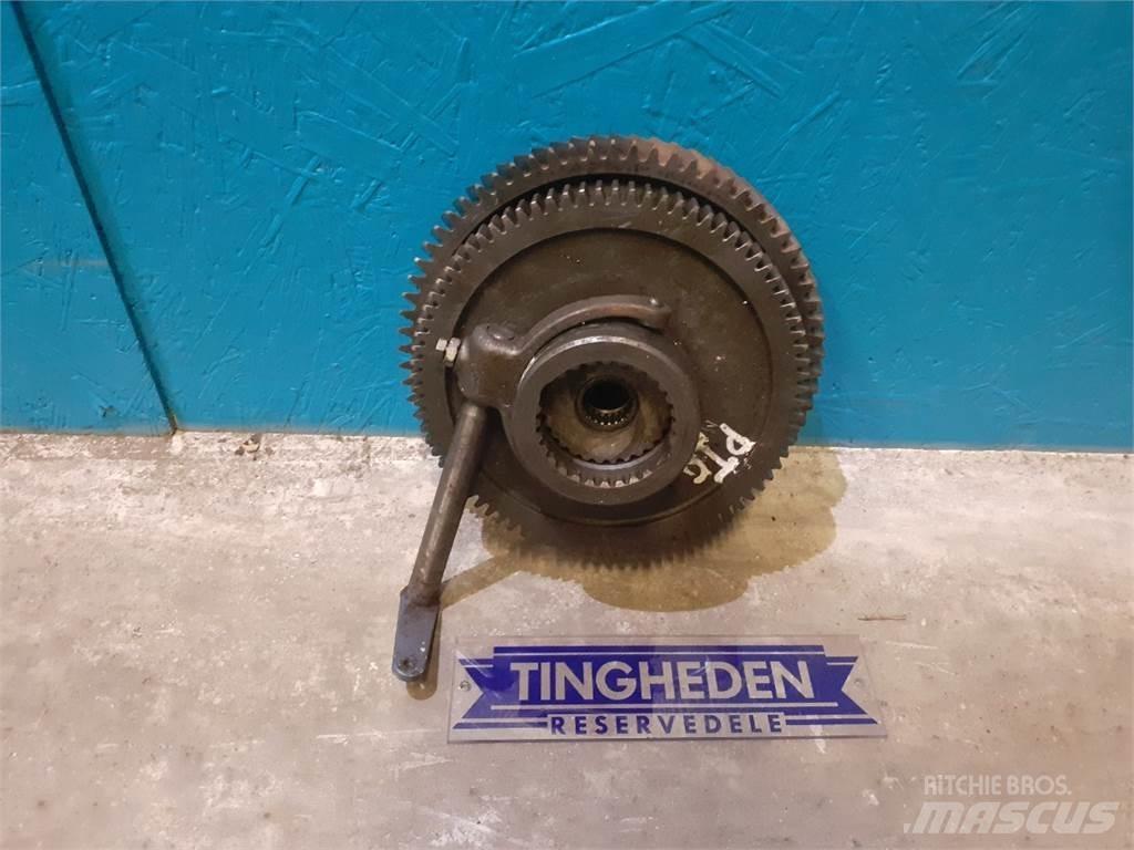 New Holland 8340 Other tractor accessories
