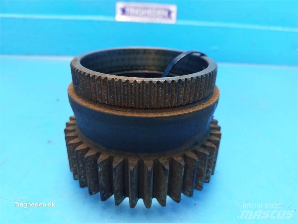 New Holland 8340 Transmission