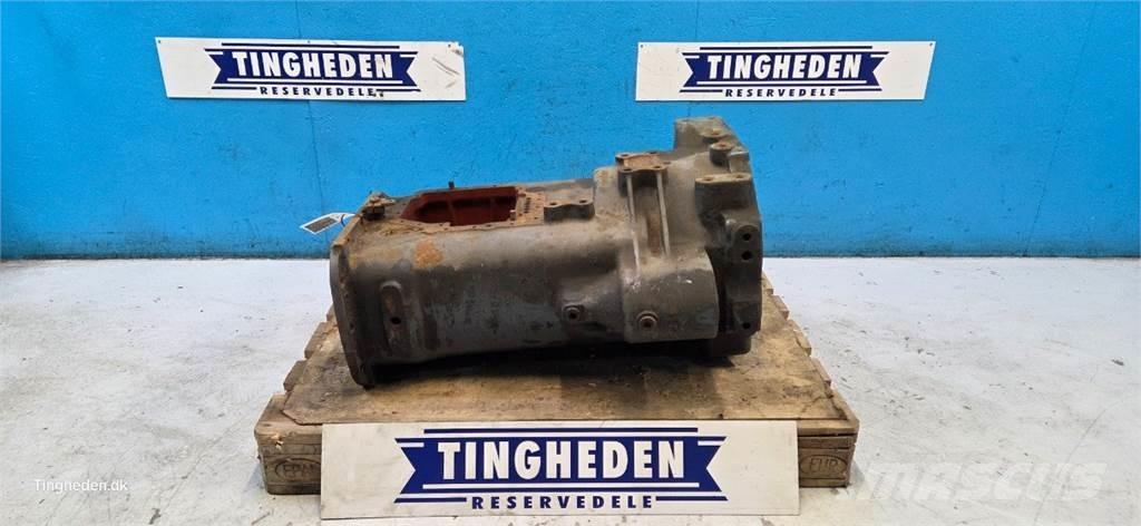 New Holland 8340 Transmission