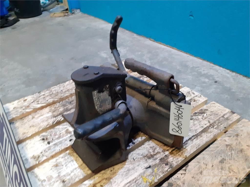 New Holland 8670 Other tractor accessories