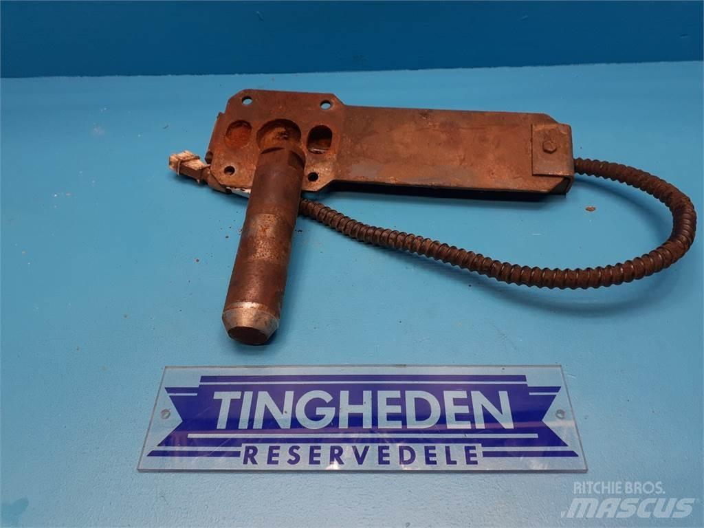 New Holland 8670 Other tractor accessories