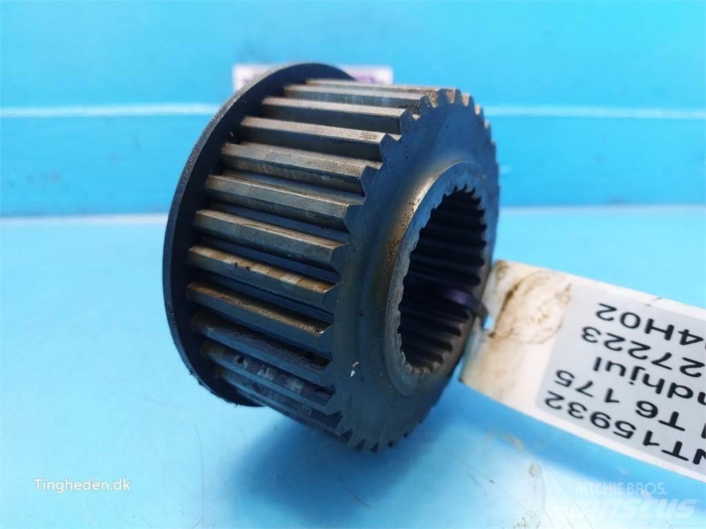 New Holland T6 Transmission