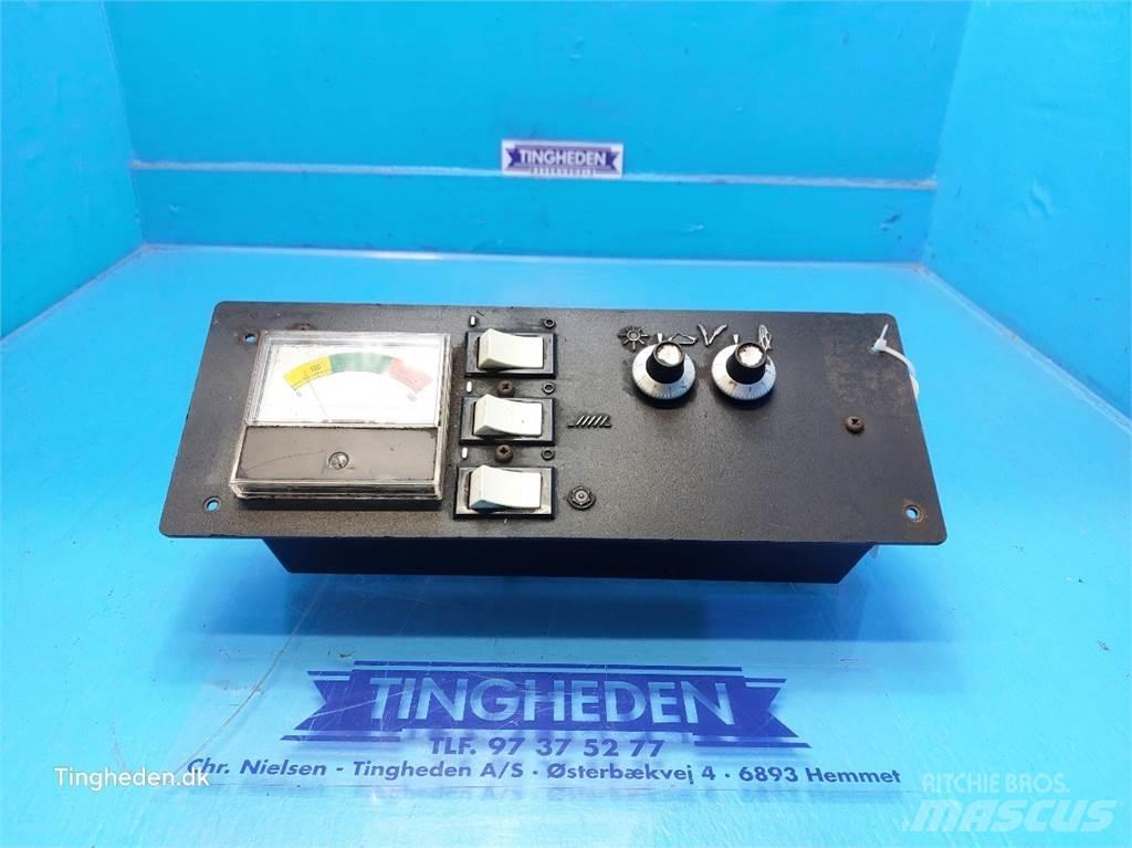 New Holland TF44 Electronics