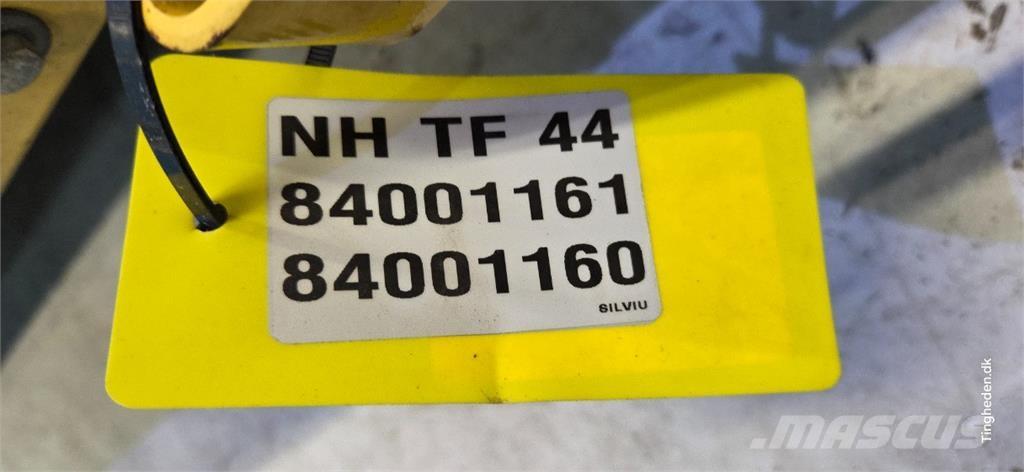 New Holland TF44 Farm machinery