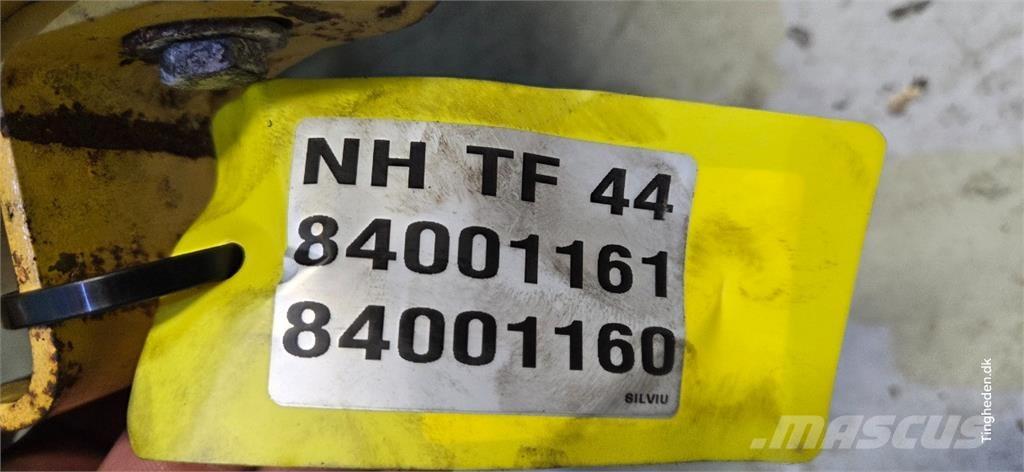 New Holland TF44 Farm machinery