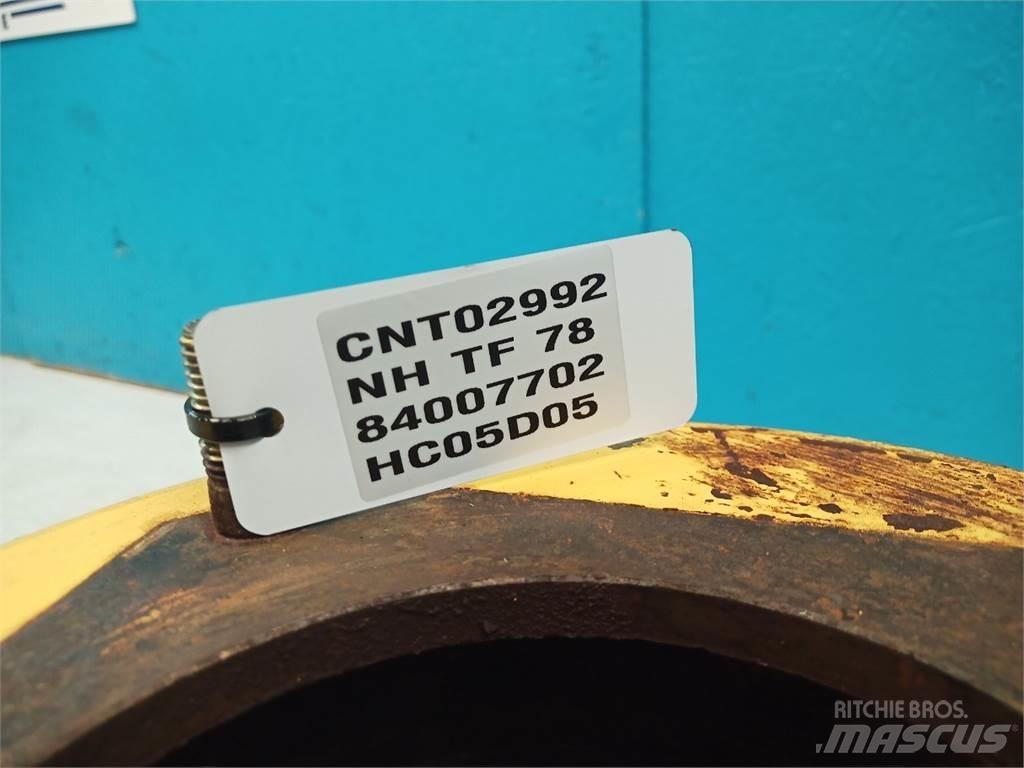 New Holland TF78 Farm machinery