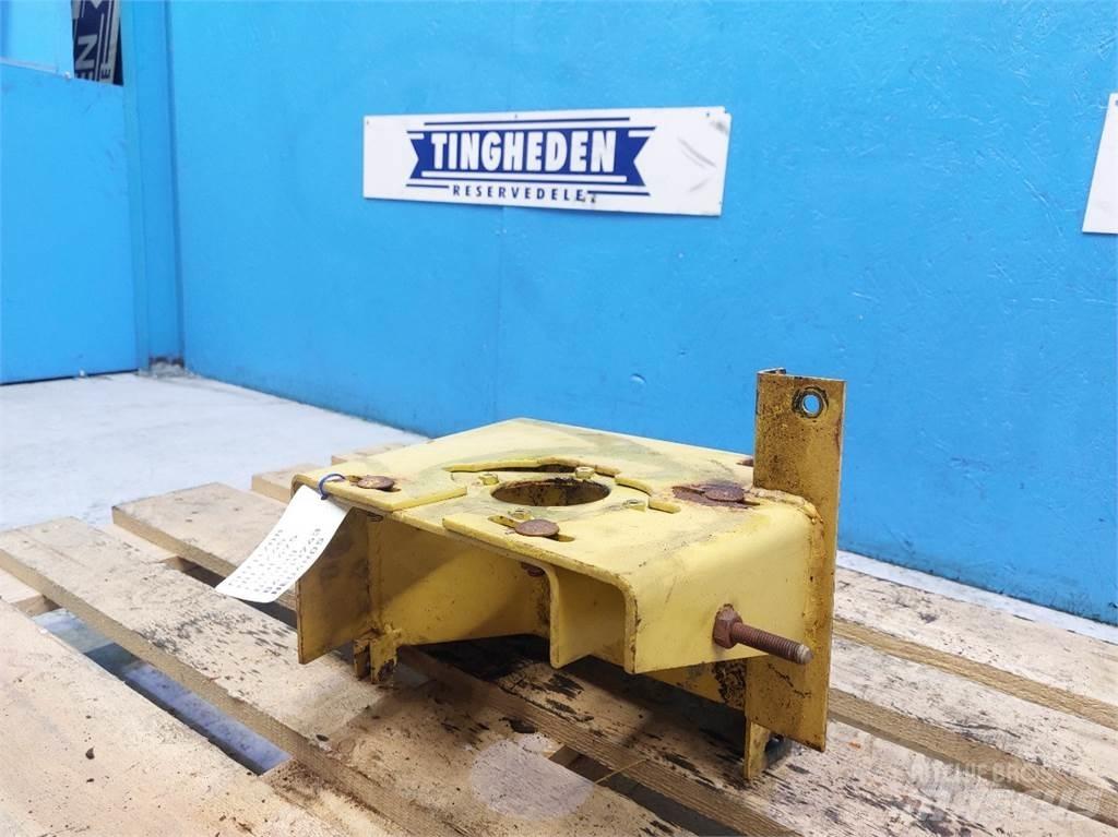 New Holland TX65 Engines
