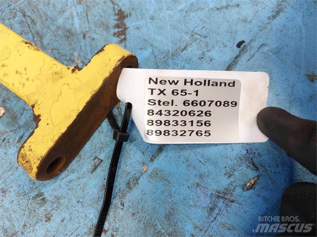 New Holland TX65 Sand and salt spreaders