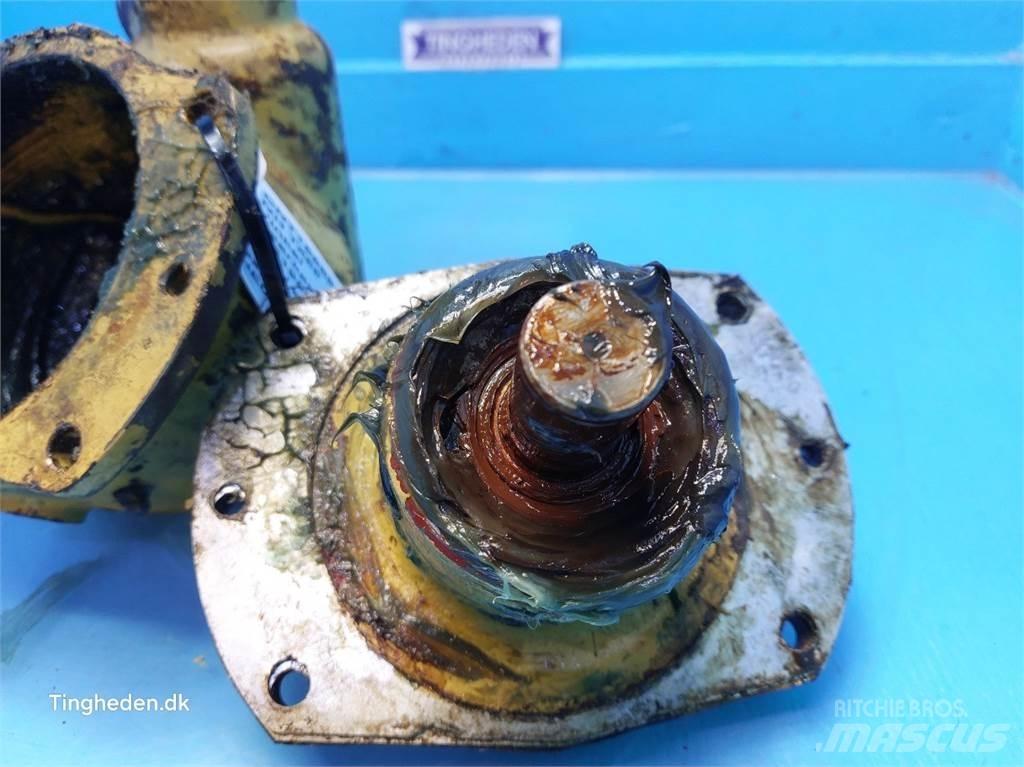 New Holland TX66 Transmission