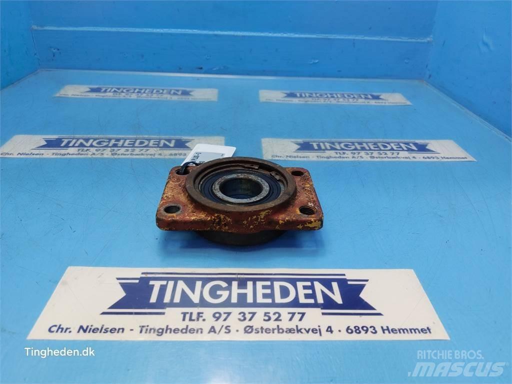 New Holland TX68 Combine harvester accessories