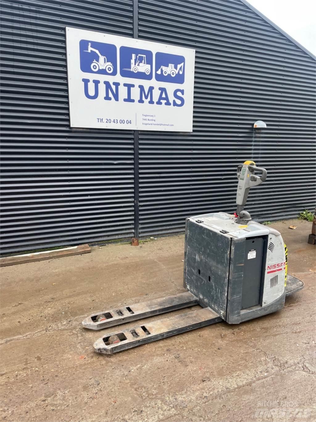 Nissan PLP200 Hand pallet truck