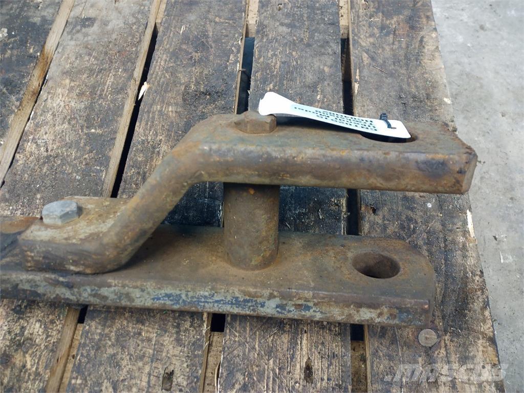 Trækbom Other tractor accessories