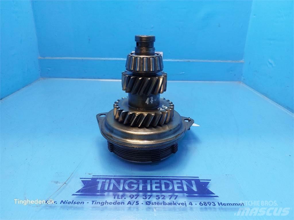 Valmet 8050 Transmission