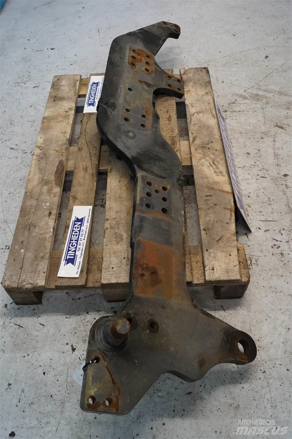 Valtra T213 Front loader accessories