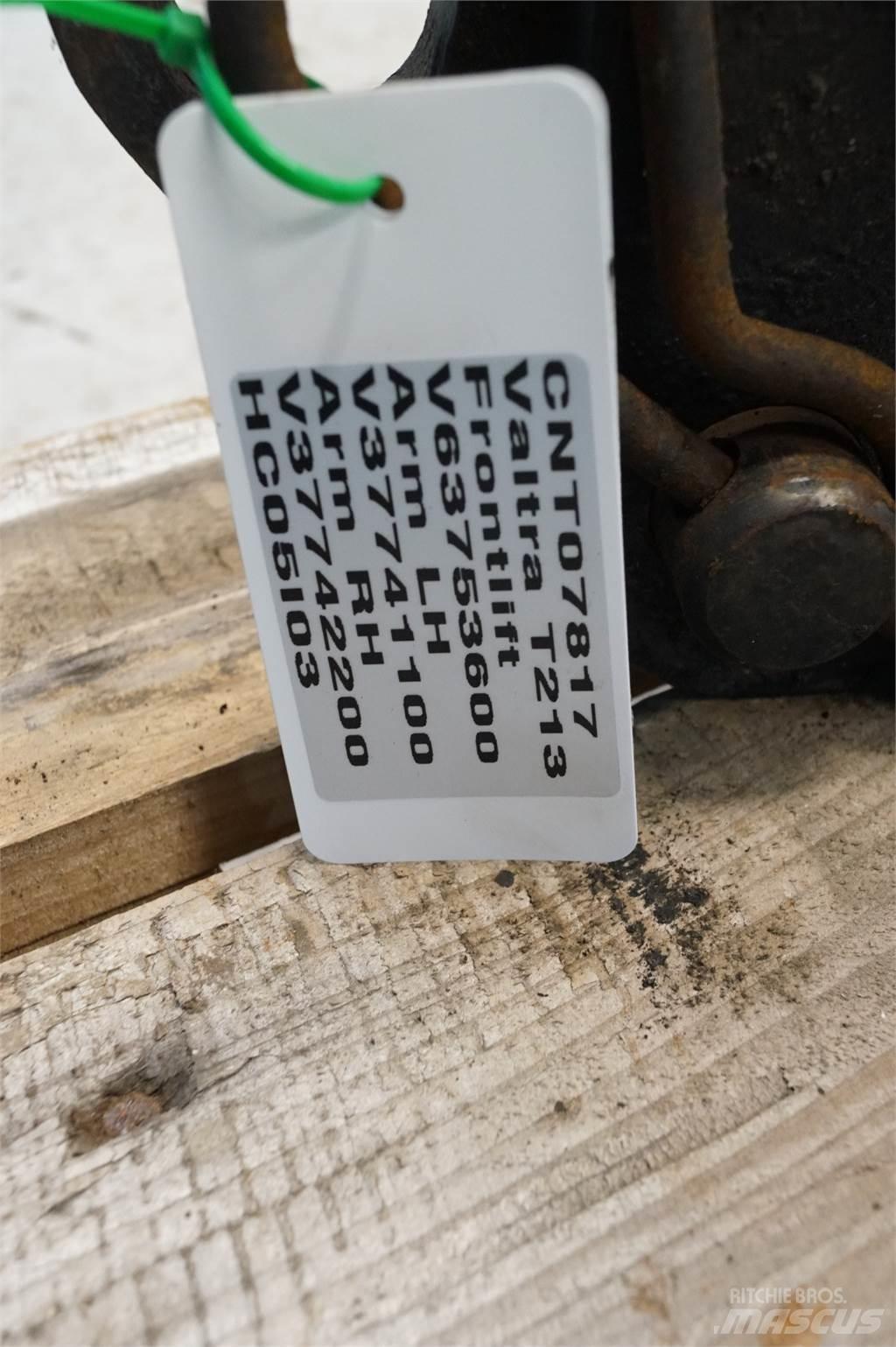 Valtra T213 Front loader accessories