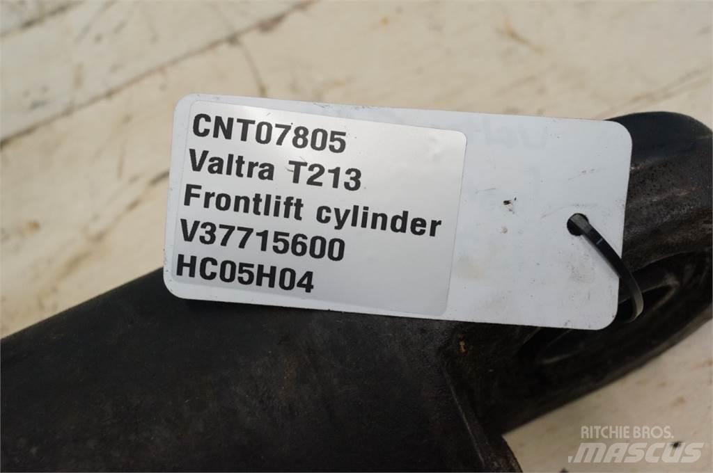 Valtra T213 Front loader accessories