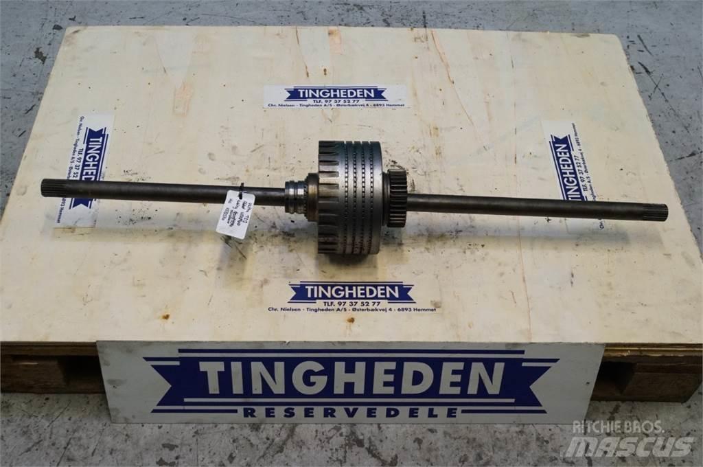 Valtra T213 Transmission