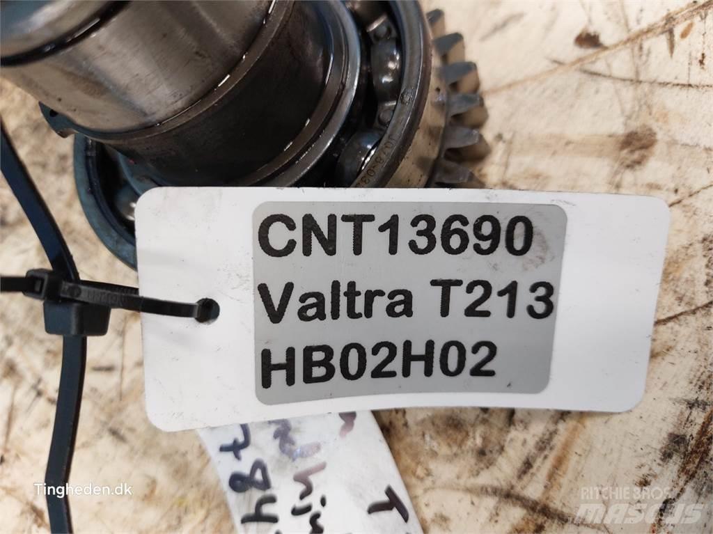 Valtra T213 Transmission
