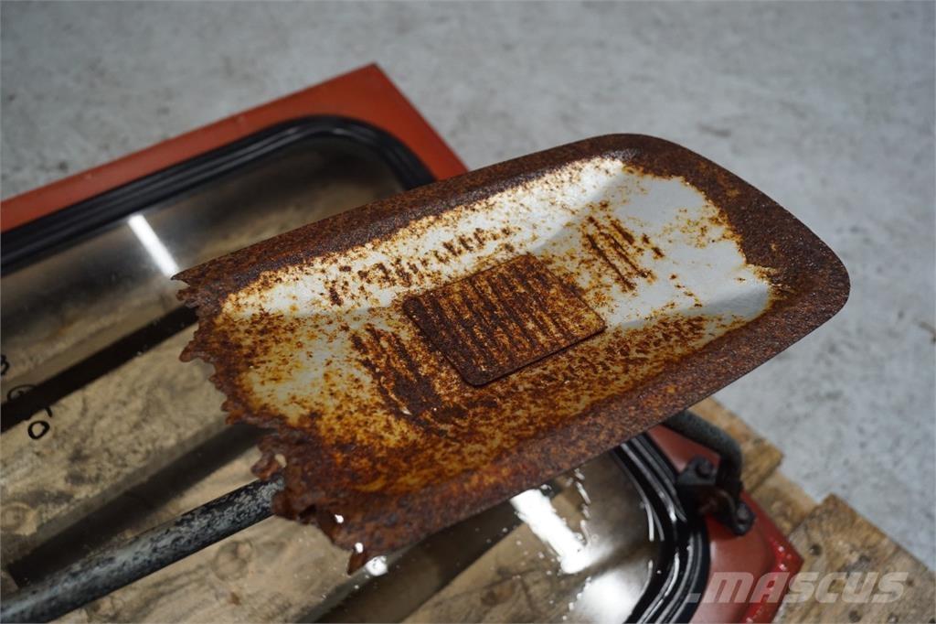 Volvo 650 Cabins and interior