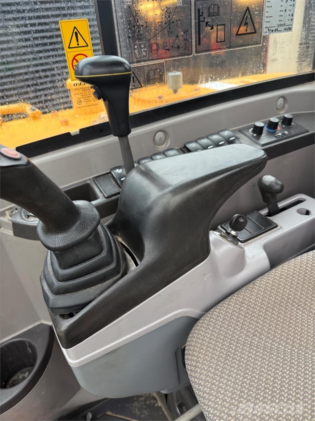 Volvo EC55C Mini excavators < 7t (Mini diggers)