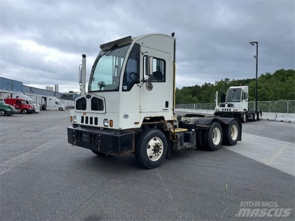 Autocar ACTT42 Terminal tractors