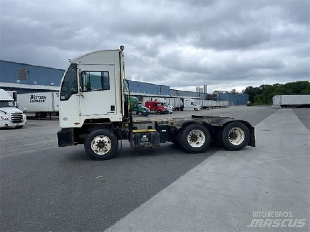 Autocar ACTT42 Terminal tractors