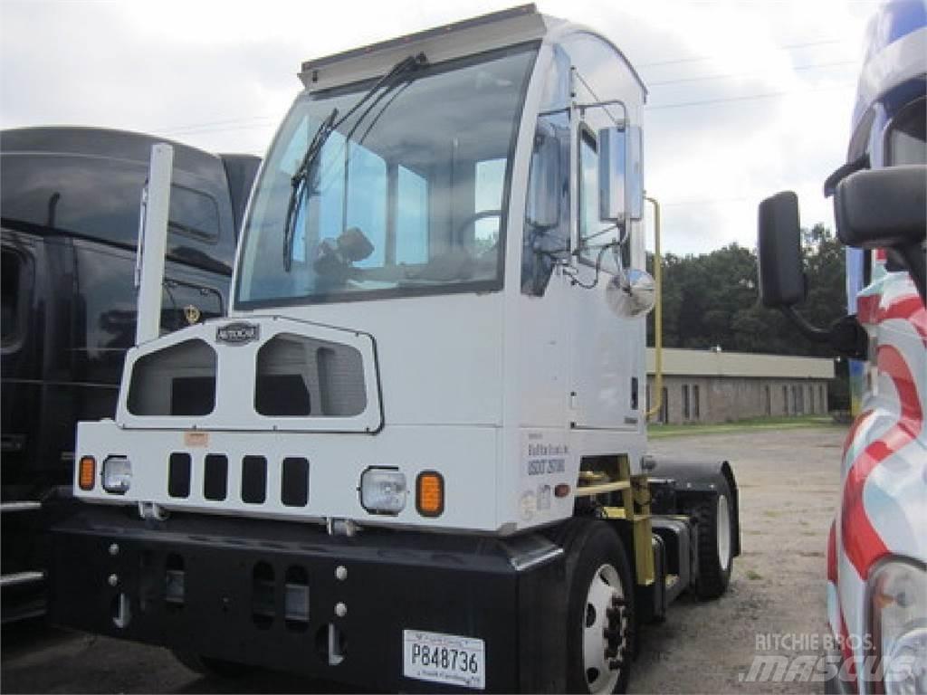 Autocar ACTT42 Terminal tractors