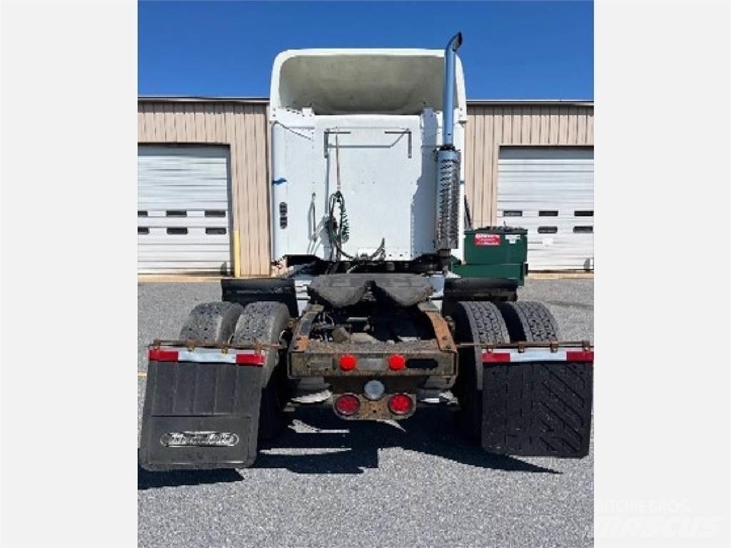 Freightliner CL112G Prime Movers