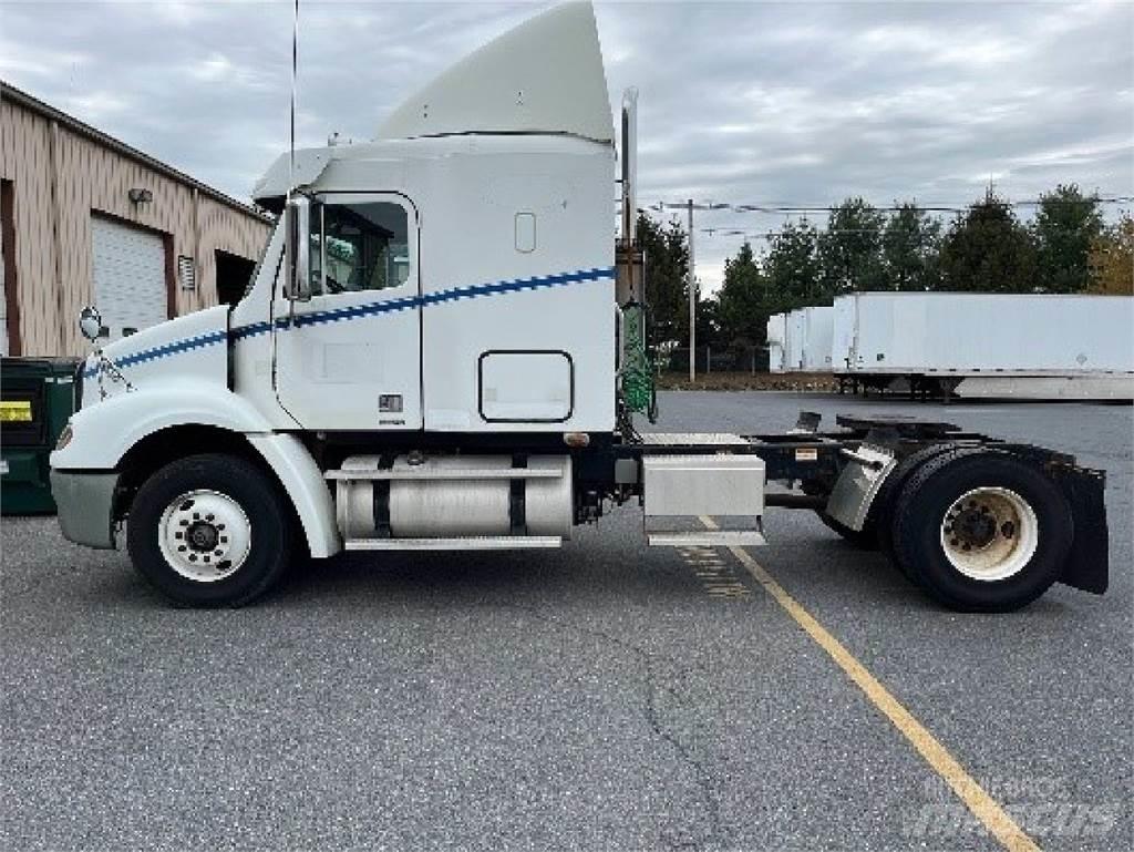 Freightliner CL112G Prime Movers