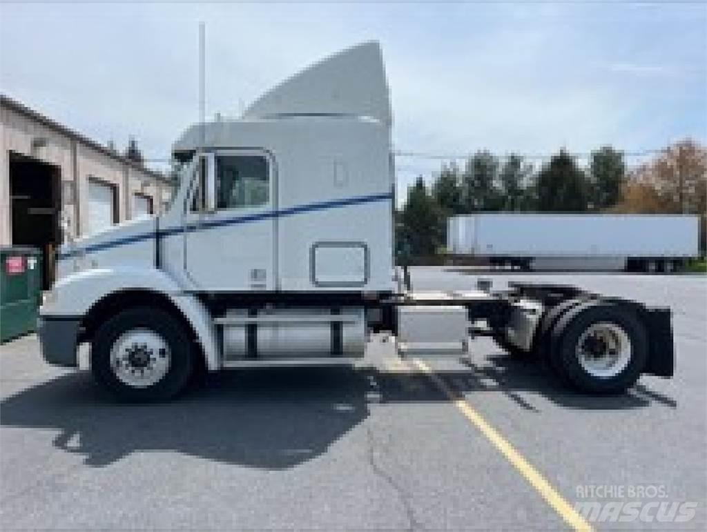 Freightliner CL112G Prime Movers