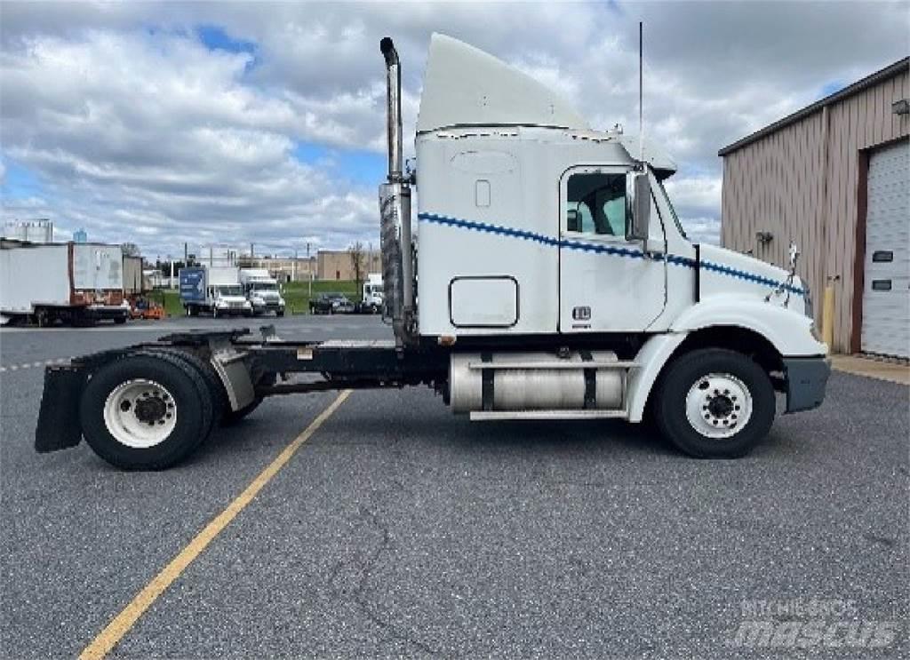 Freightliner CL112G Prime Movers