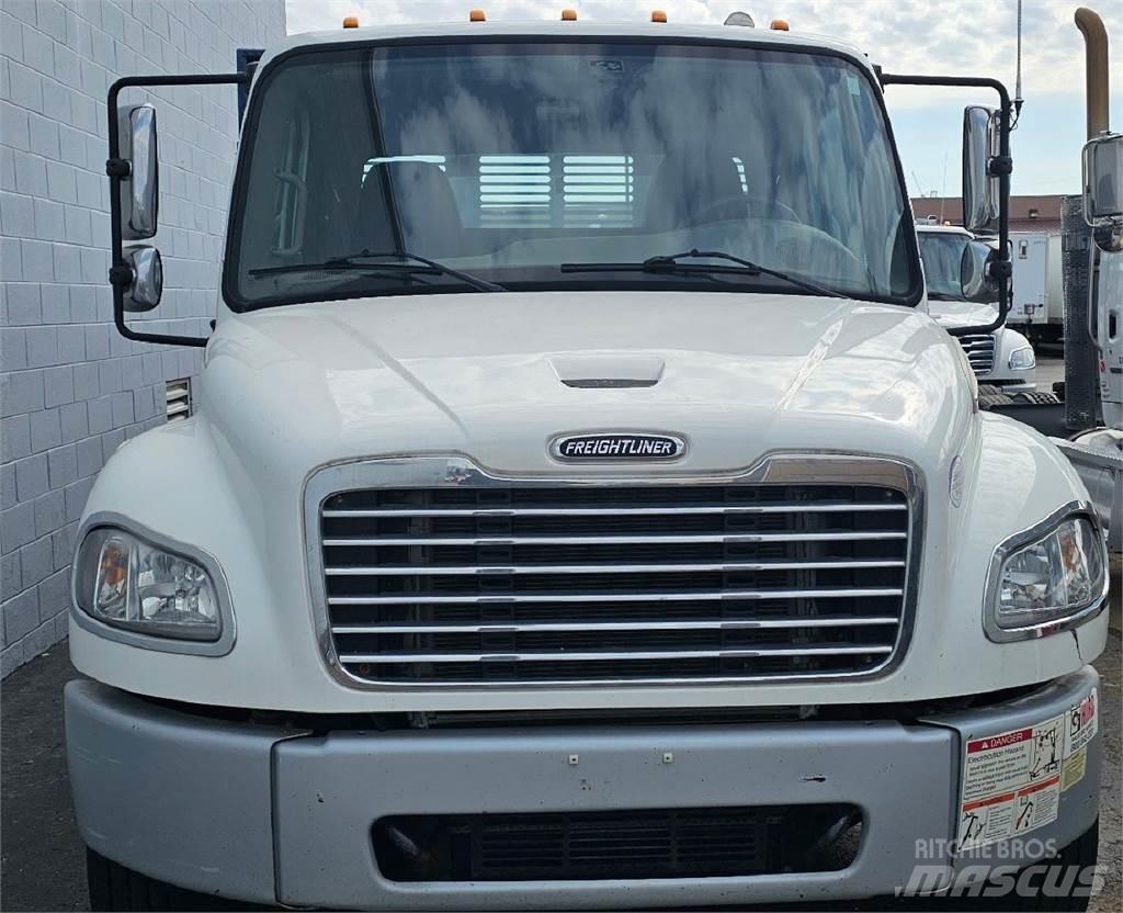 Freightliner M2 106 Flatbed / Dropside trucks